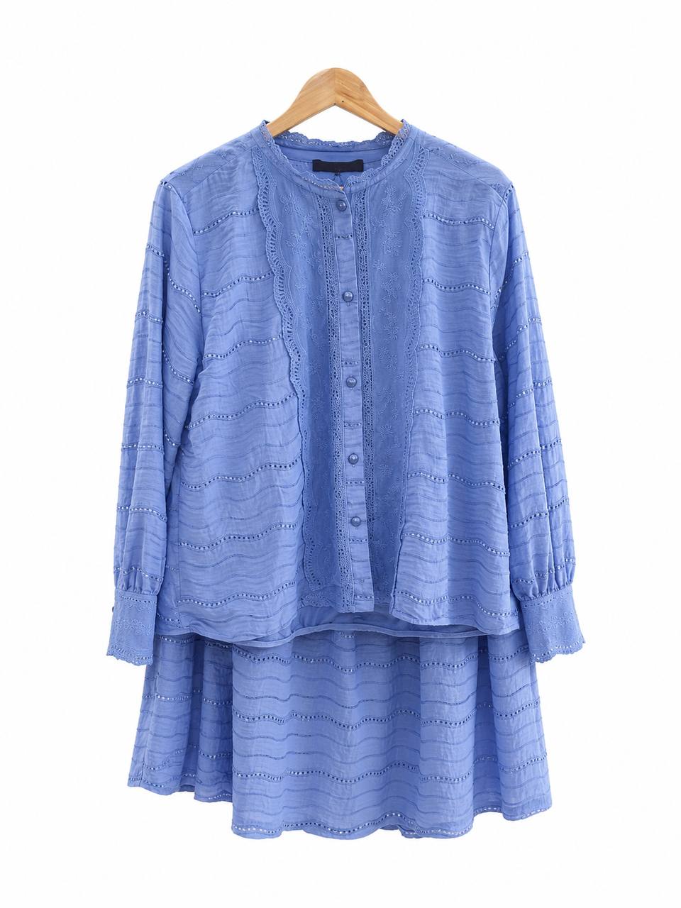 Sale Blue